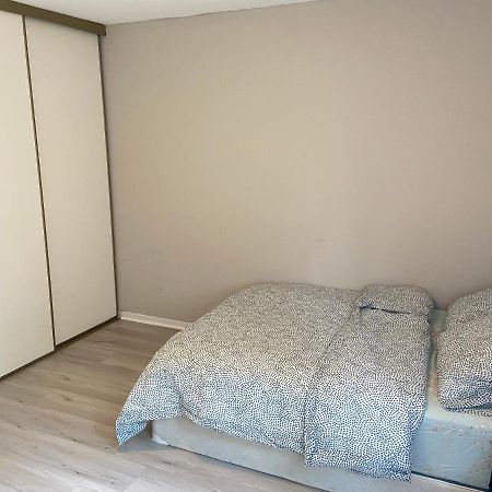 41 Huntsmill Blvd Lägenhet Toronto Exteriör bild