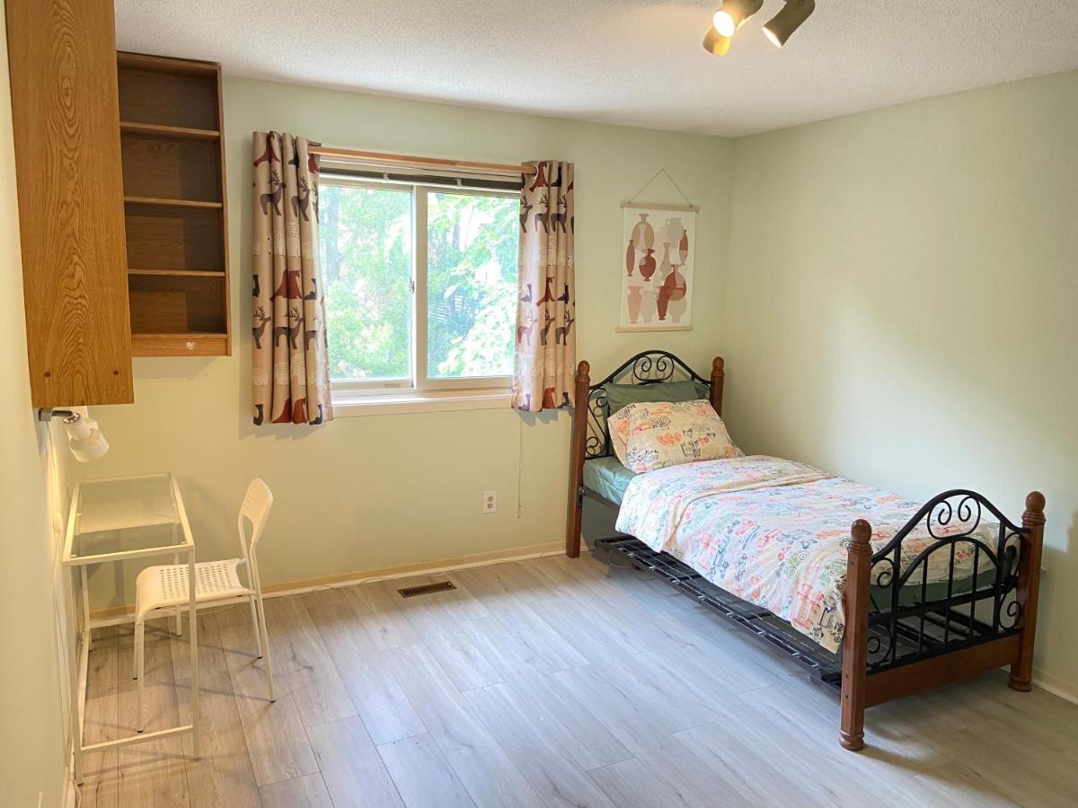 41 Huntsmill Blvd Lägenhet Toronto Exteriör bild